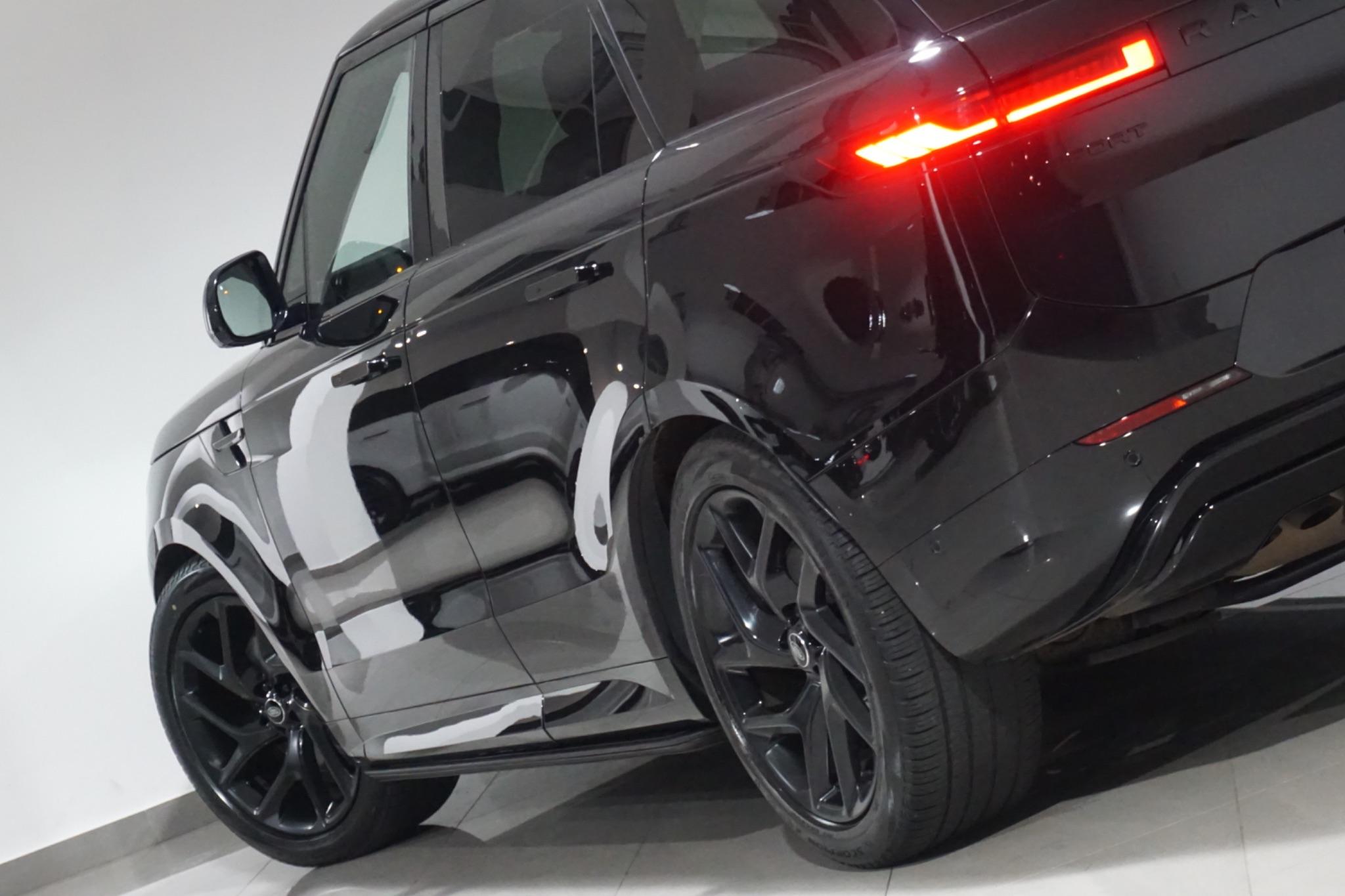 Land Rover Range Rover Sport 3.0 D300 MHEV Dynamic SE Auto 4WD Euro 6 (s/s) 5dr